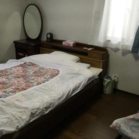 Guesthouse Cosmo Tokushima Eksteriør billede