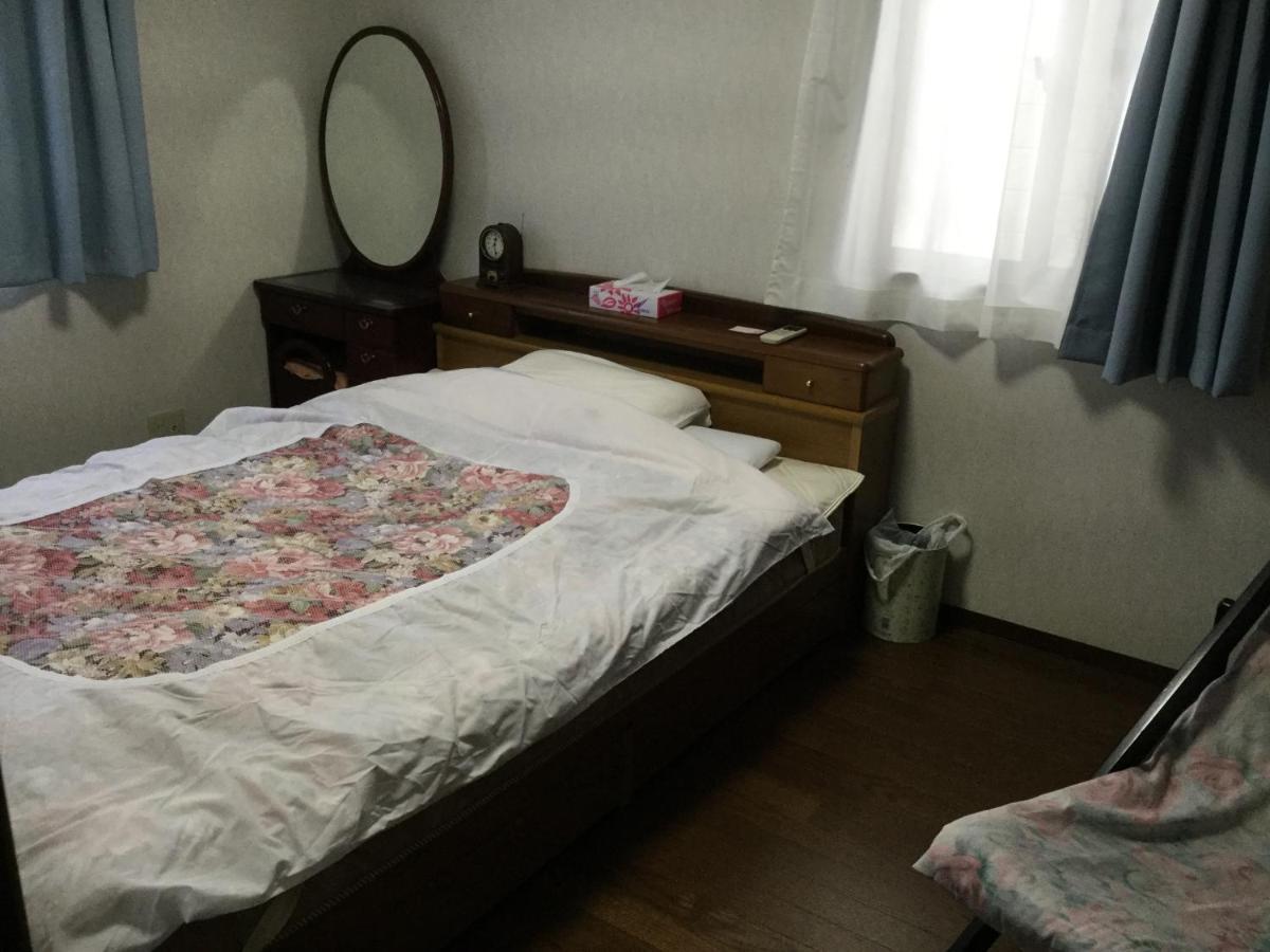 Guesthouse Cosmo Tokushima Eksteriør billede