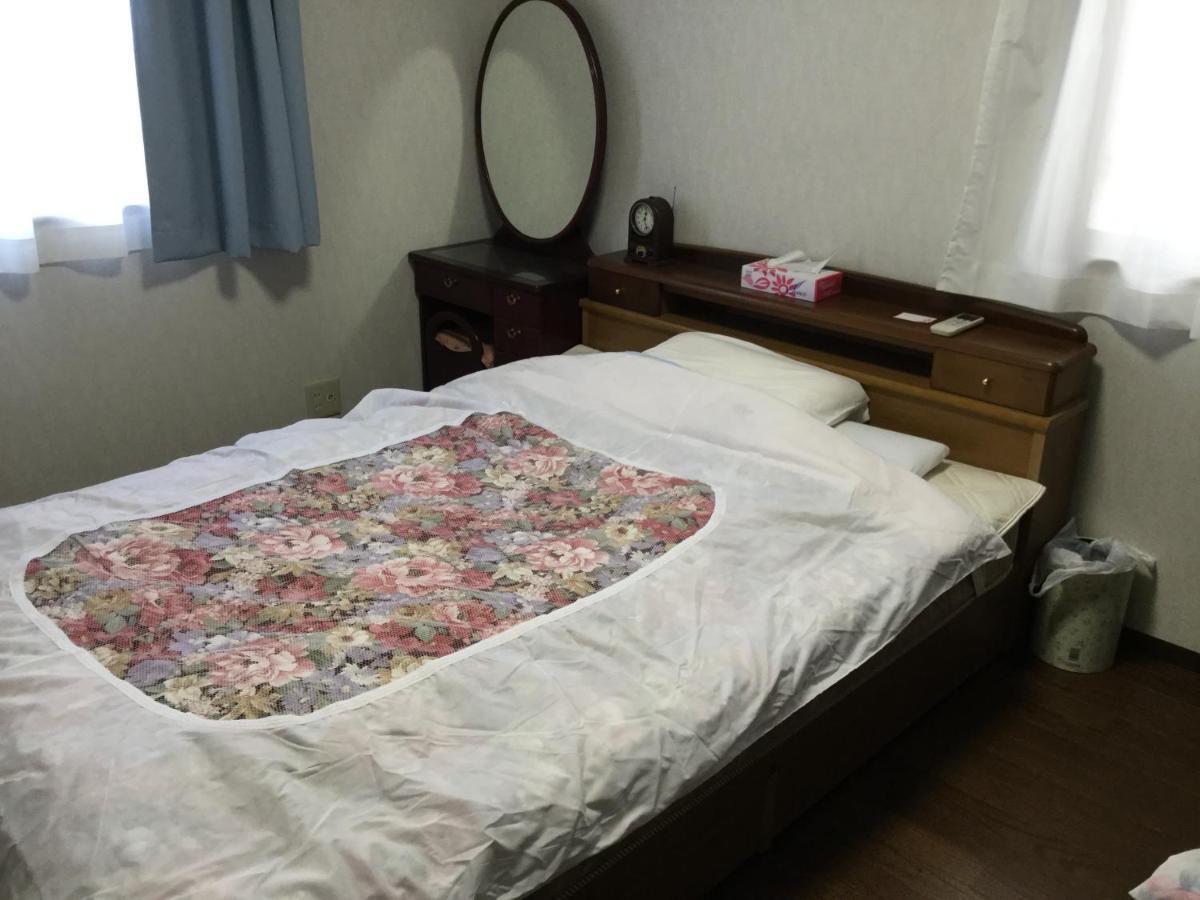 Guesthouse Cosmo Tokushima Eksteriør billede